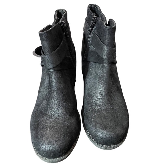 Crown Vintage Low Heel Boots - Picture 1 of 12